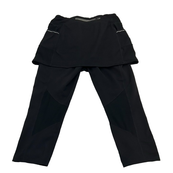 Athleta Black Acceleration 2in1 Skirted Capri Leggings Skeggings, Size Medium - Picture 6 of 16